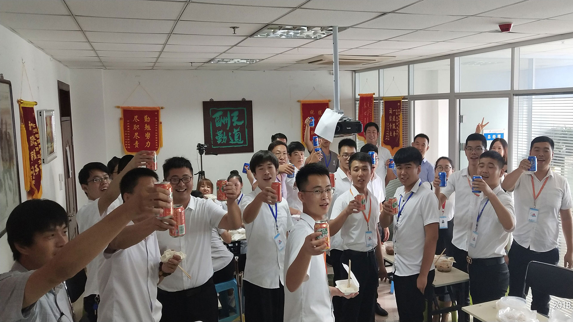 1539649216893085.jpg 1.jpg