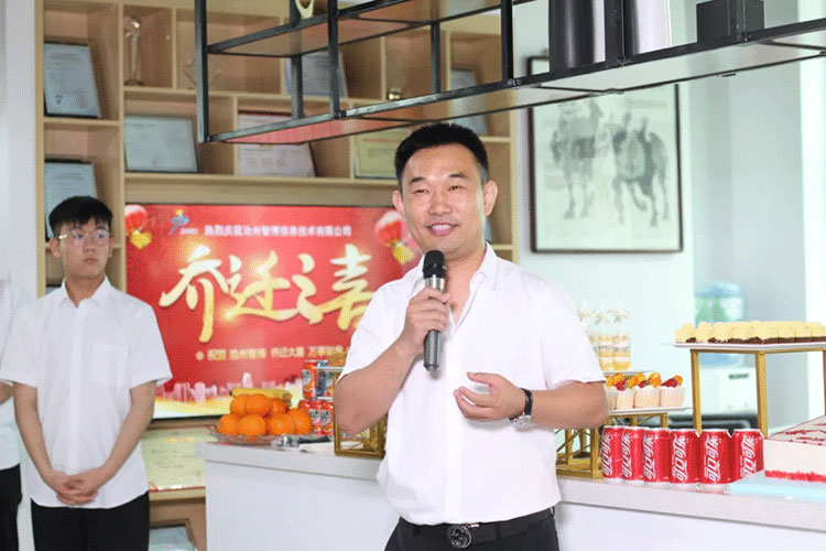 1621233623459233.jpg 李.jpg